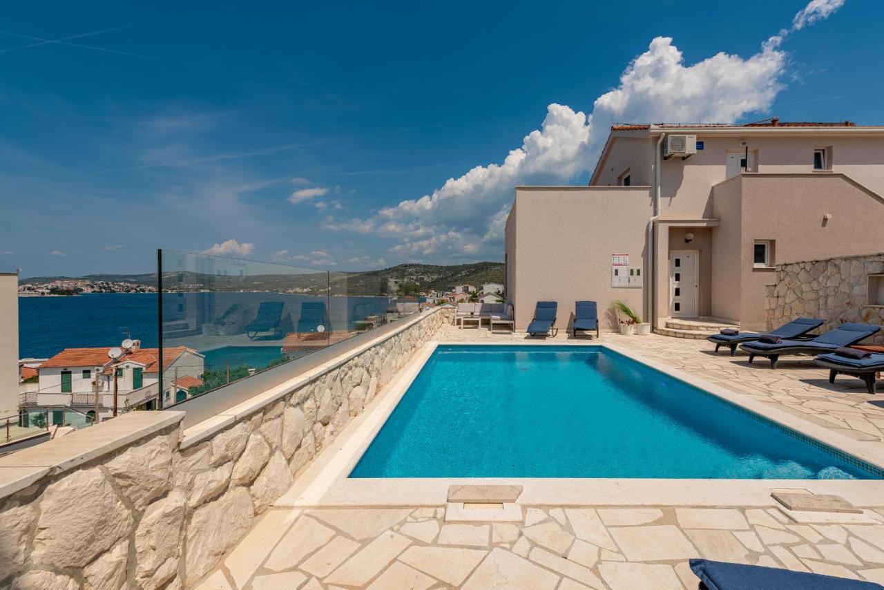Villa Mona Apartments Ражань Экстерьер фото