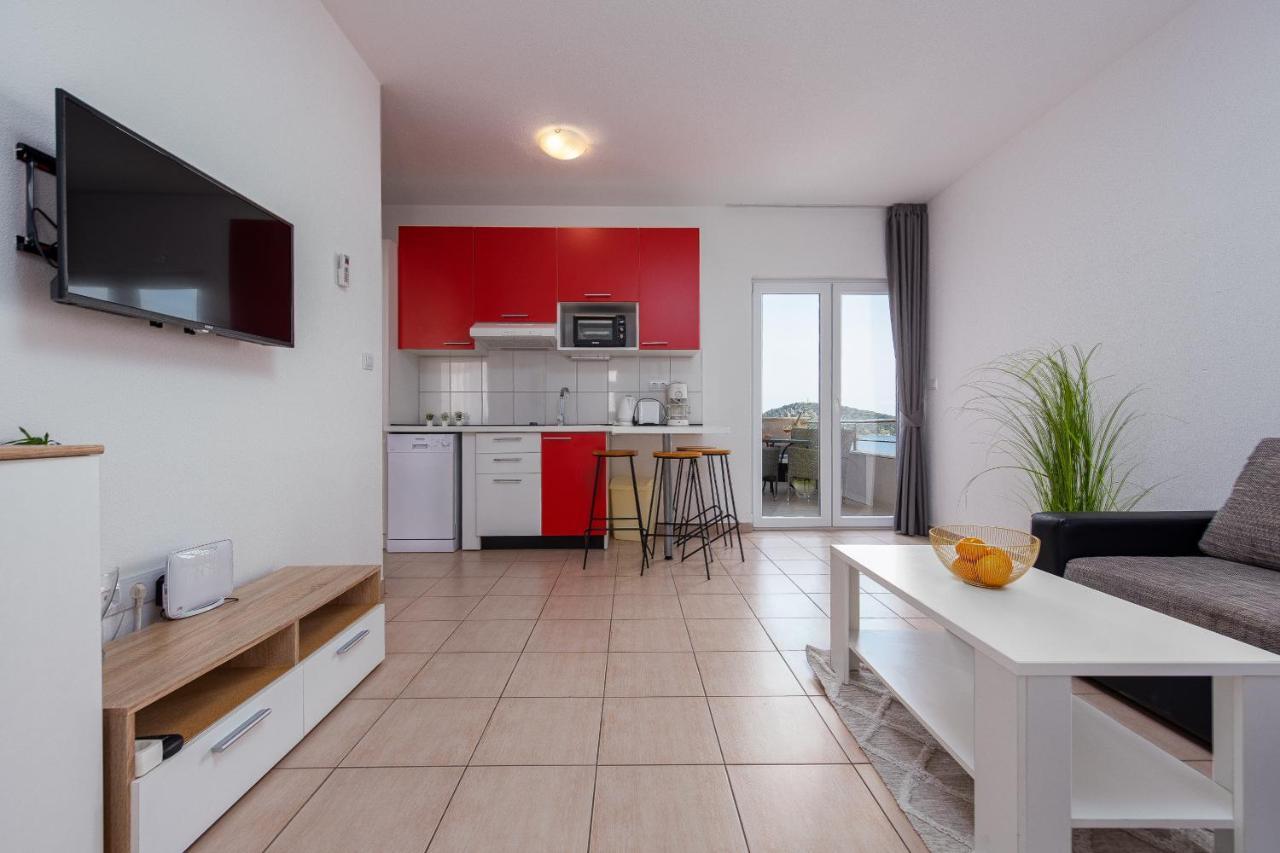 Villa Mona Apartments Ражань Экстерьер фото