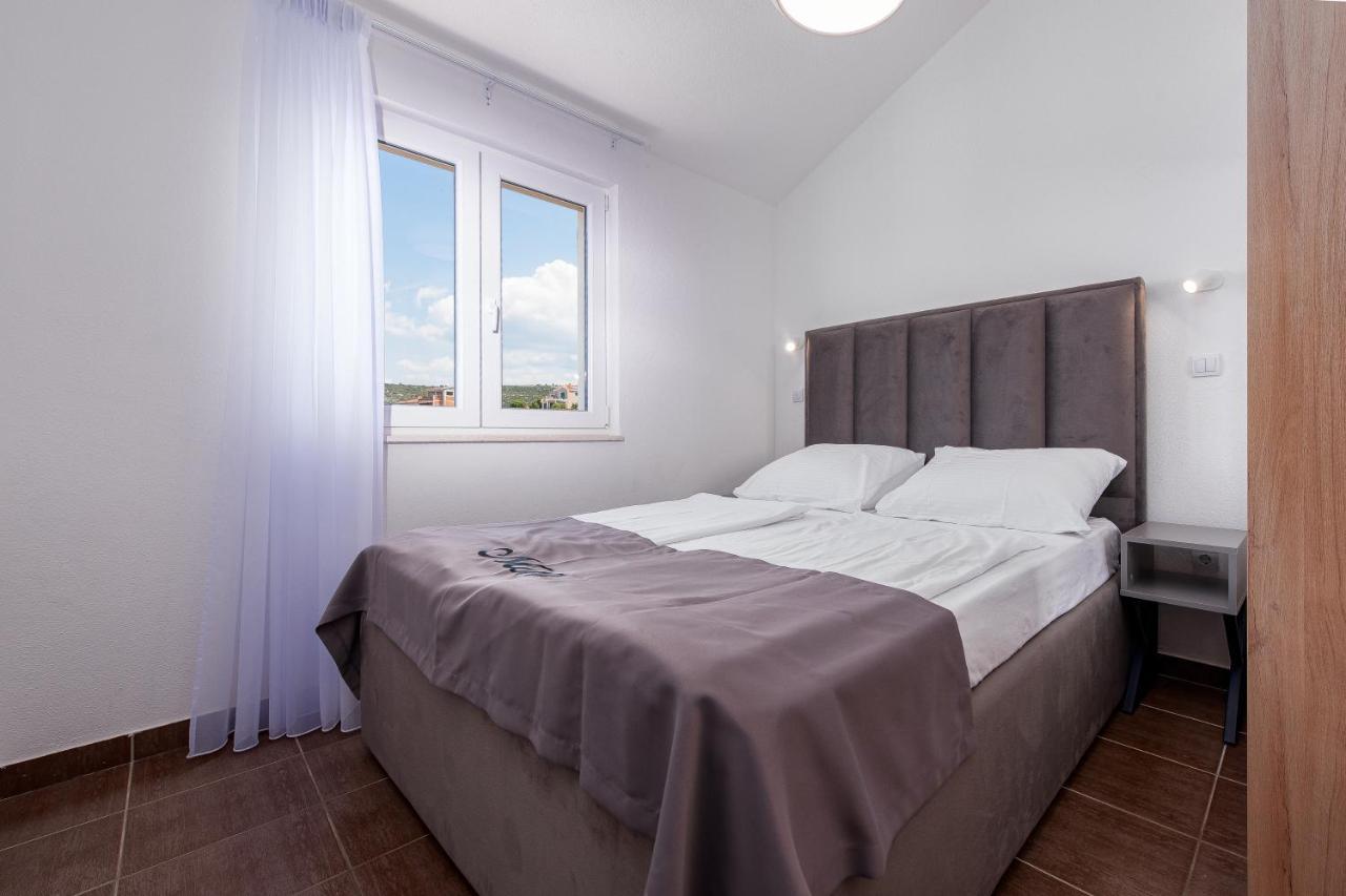 Villa Mona Apartments Ражань Экстерьер фото