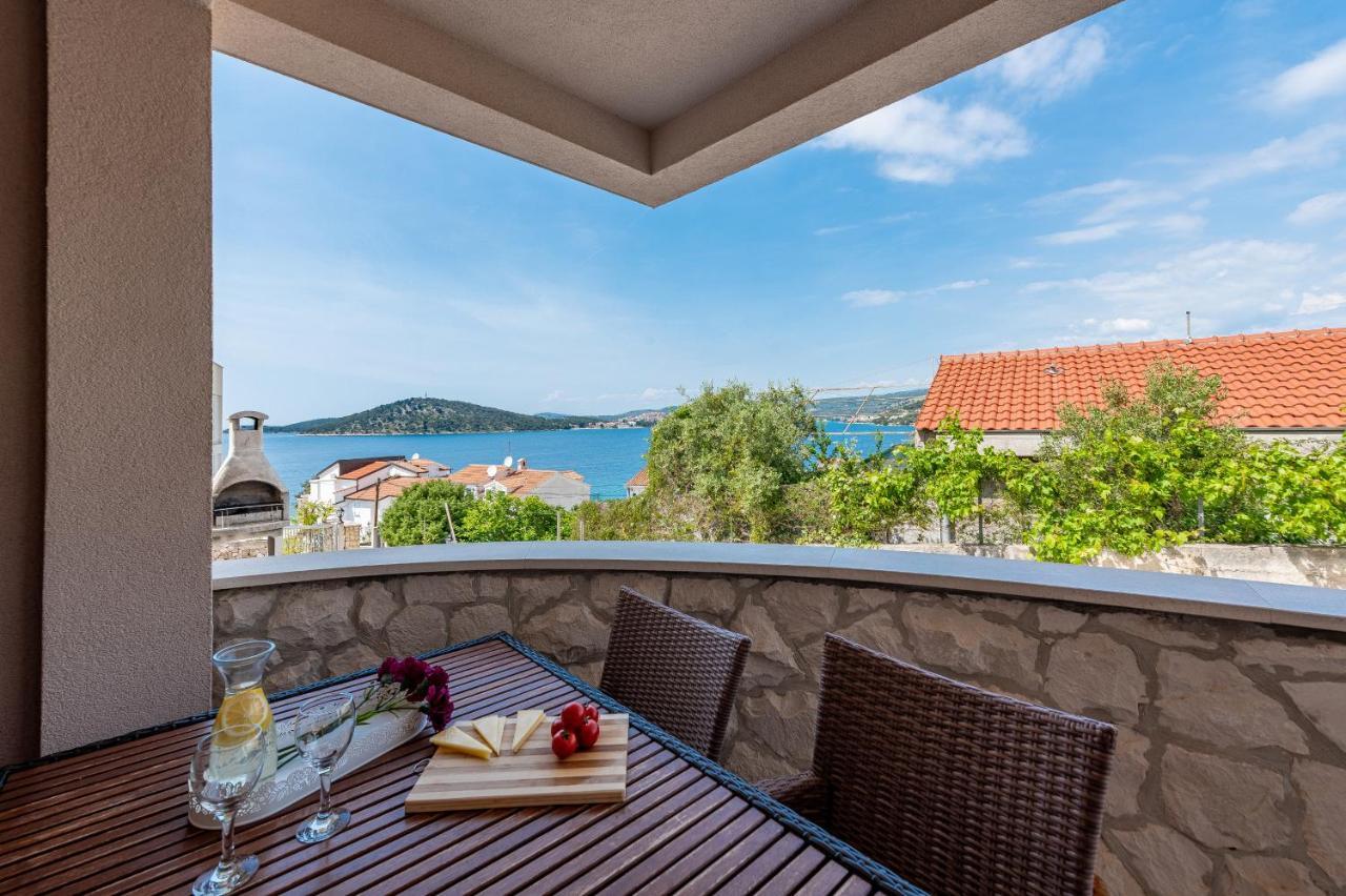Villa Mona Apartments Ражань Экстерьер фото