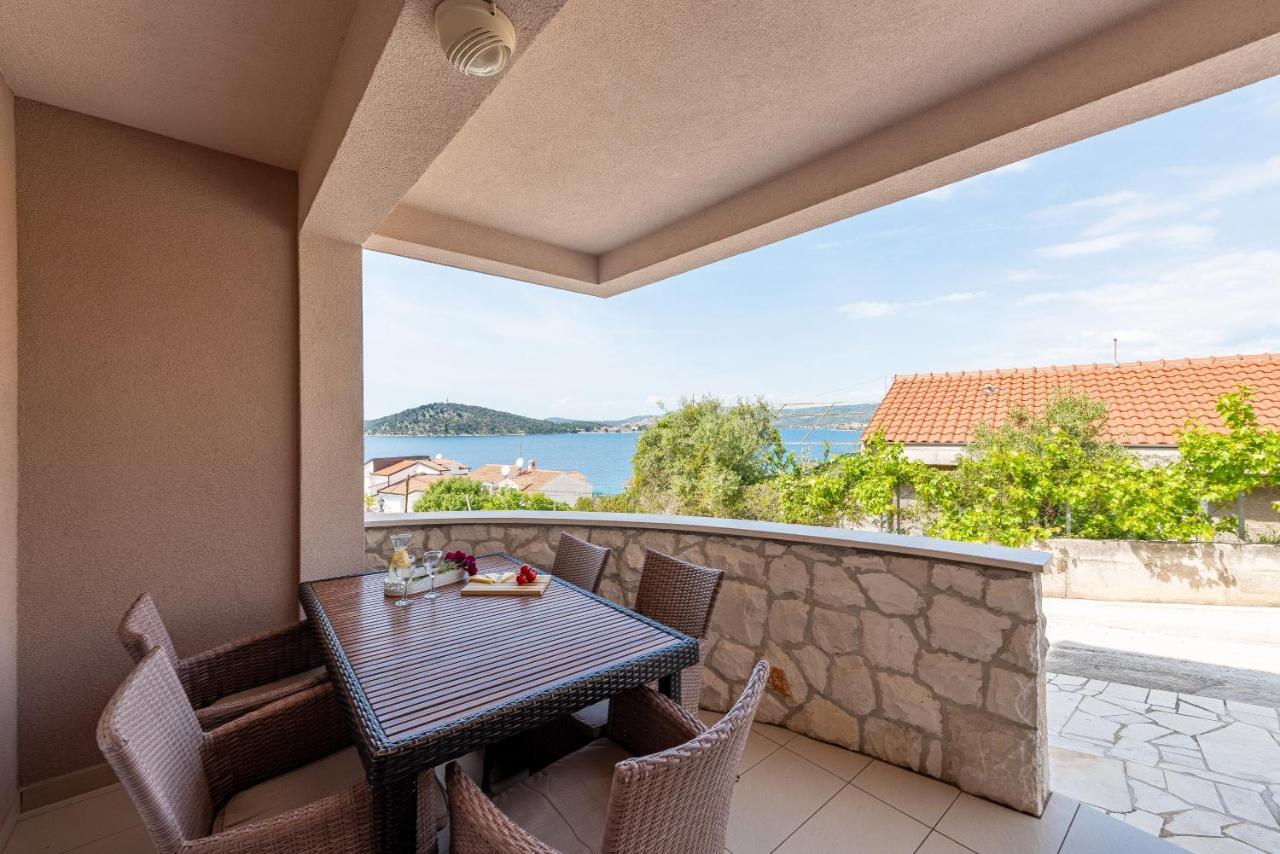 Villa Mona Apartments Ражань Экстерьер фото